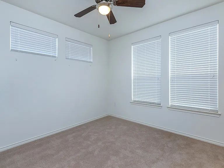Alton Park Apartments — Photo 50