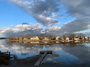 23 Sable St, Norwalk, CT 06854