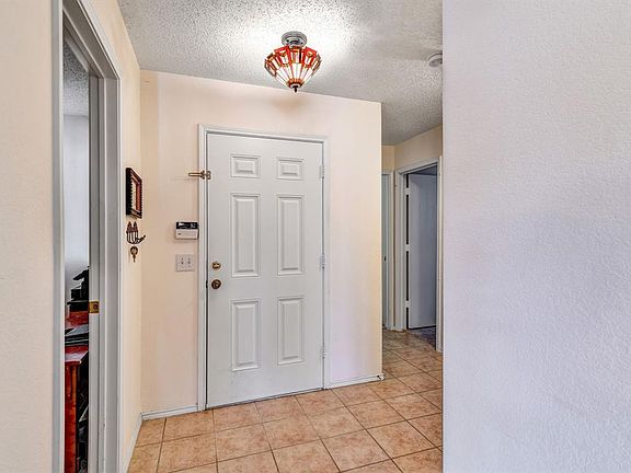 4th image of 3113 Briary Trace Ct