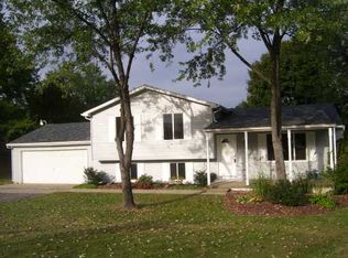 100 Willow Dr, Freedom, PA 15042