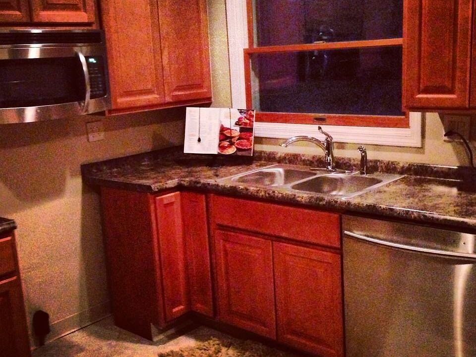 2nd image of 1101 A Pine Hollow Blvd