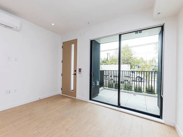 2868 Nanaimo St #1 — Photo 7