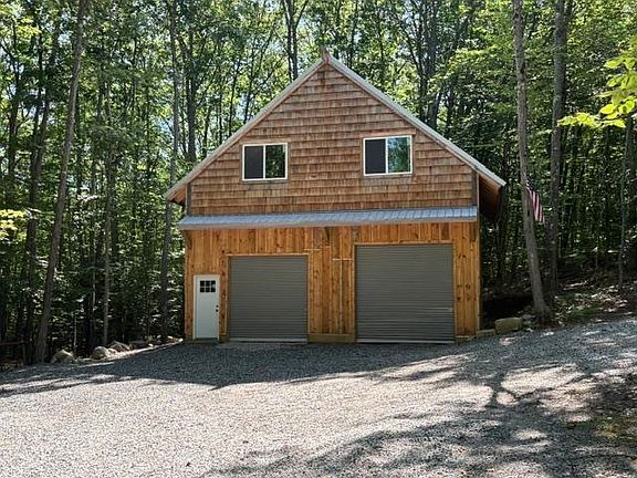 2nd image of 250 Bray Ridge