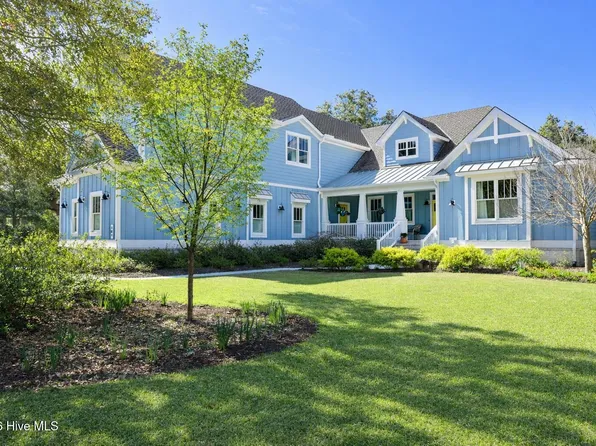 104 Grey Moss Court, Hampstead, NC 28443