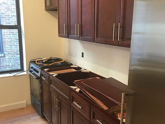 4th image of 1221 30th Ave APT A3