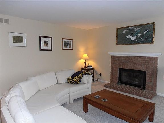 5th image of 2755 Mystic Dr