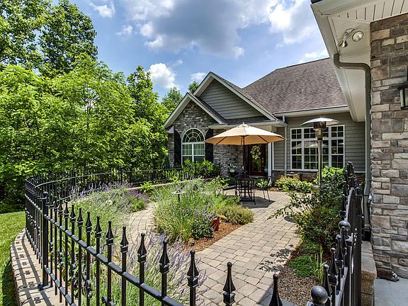 2nd image of 248 Mialaquo Cir