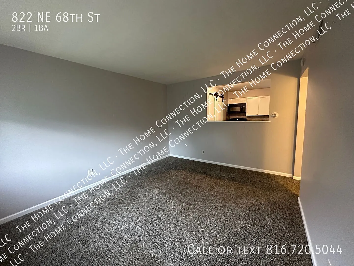 2 Bed / 1 Bath Townhouse in Gladstone! — Photo 2