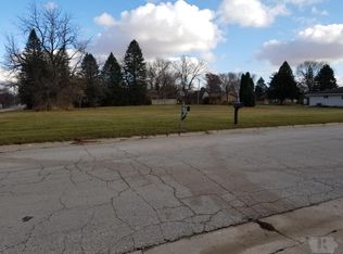 101 Fairview Dr, Ackley, IA 50601