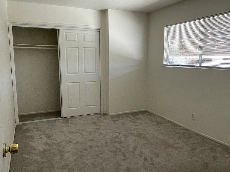 6418 Hummingbird St #C — Photo 11