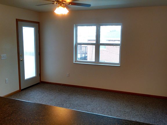 4th image of 1528 W Main St #10
