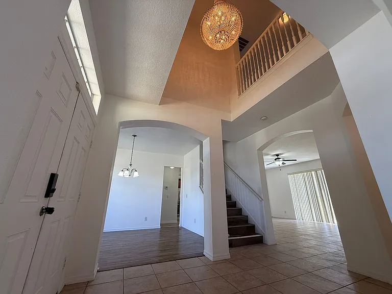 2616 Plumberry Ave — Photo 2