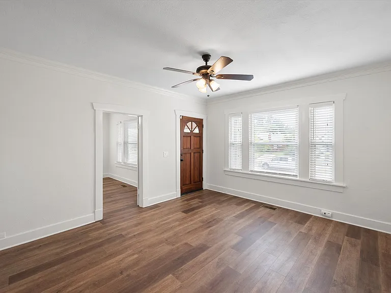 2232 W Rosedale St S — Photo 5