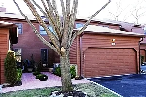 40 Hunt Dr photo 1