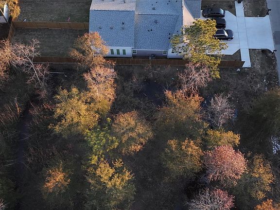 2nd image of 9256 Arvin St