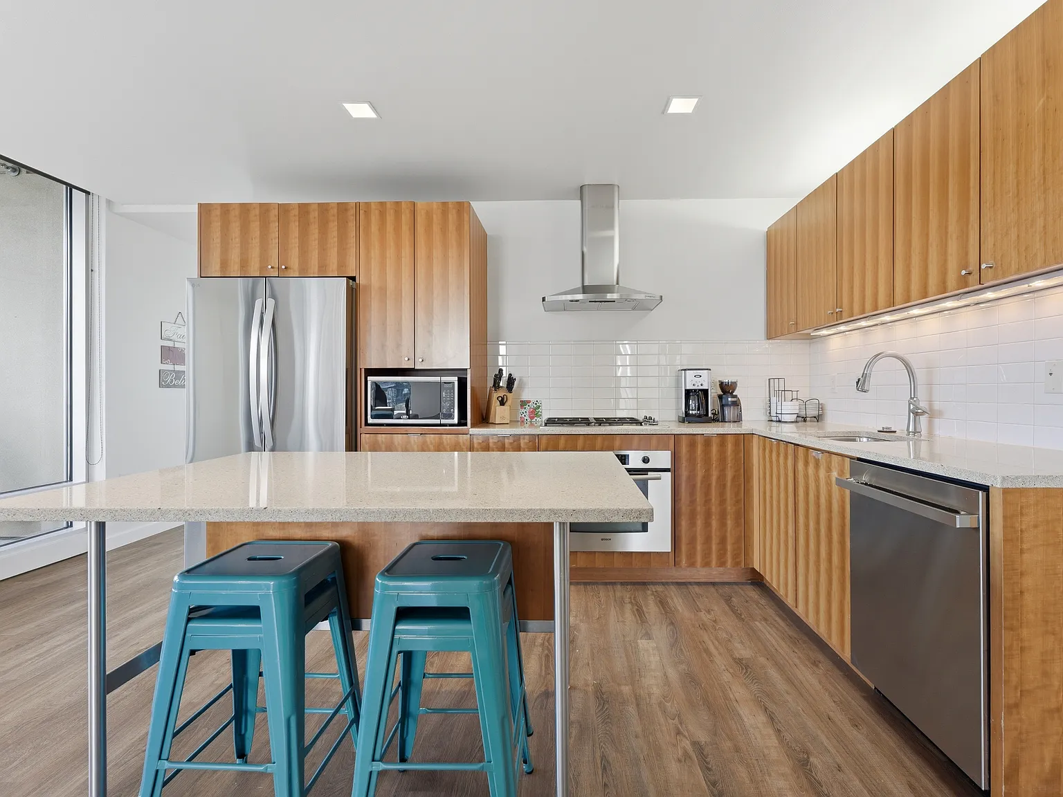 3570 S River Pkwy — Photo 4