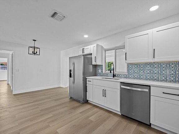 5th image of 1612 Sherwood Avenue