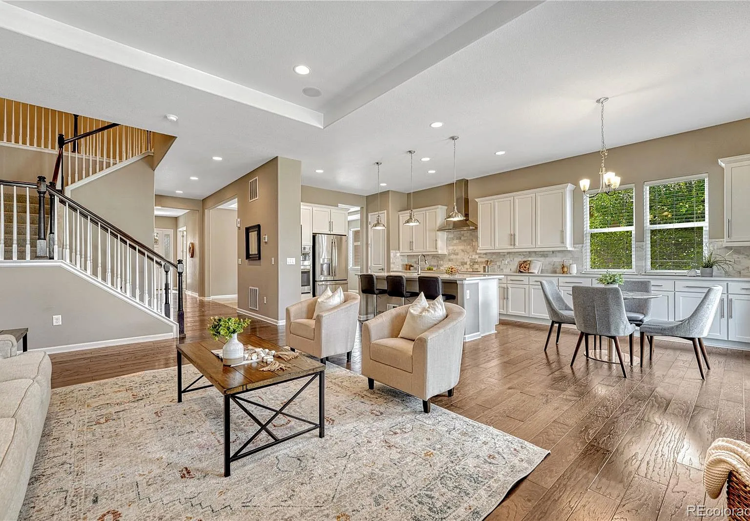4 bed, 3.5 bath, 3804 sqft, $5,500 — Photo 1