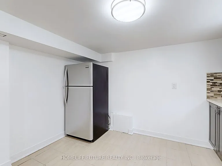43 Densgrove Rd #BASEMENT — Photo 13