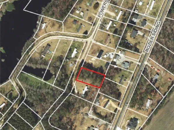 Powers Lake Dr, Saint Pauls, NC 28384