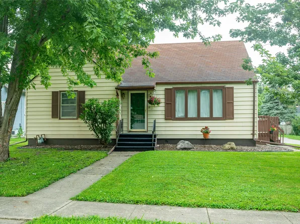 204 NE Jacob St, Grimes, IA 50111
