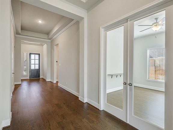 3rd image of 1511 Ruby Ford Ln