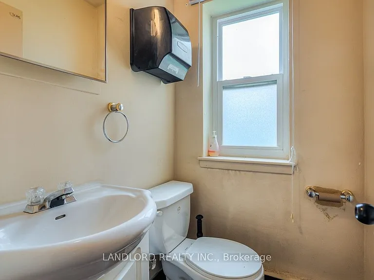 111 Craydon Rd #201 — Photo 19