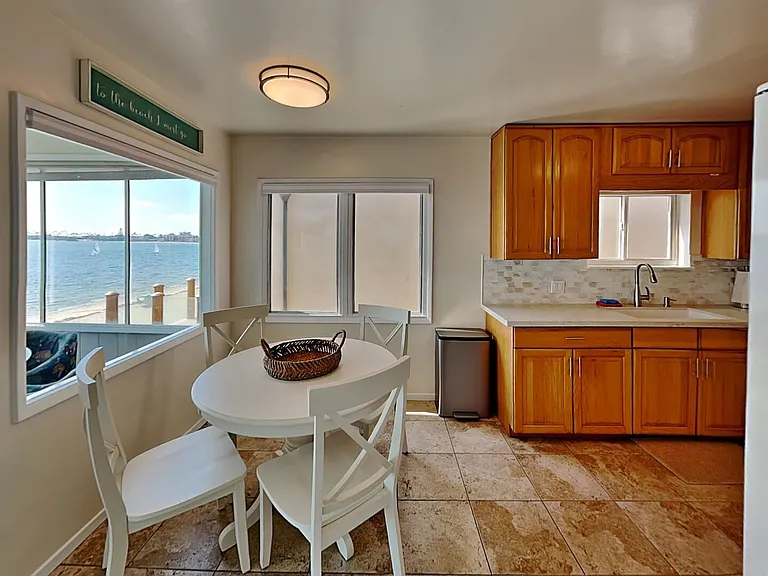 3712 Riviera Dr — Photo 15