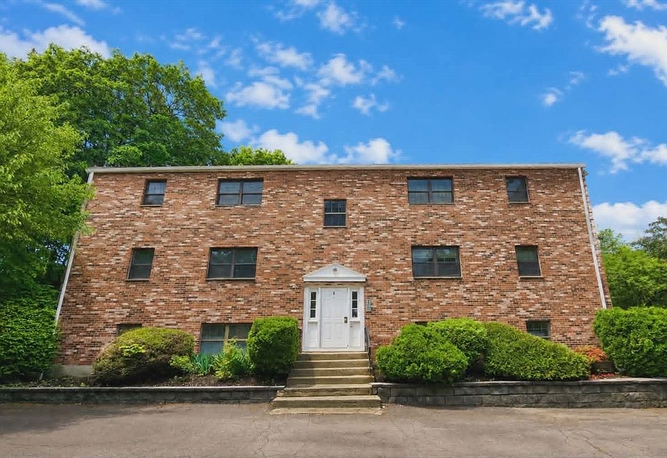 1st image of 8 Jackson St #C1