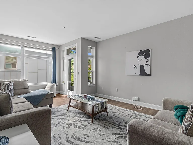 1905 N Water St #102 — Photo 16