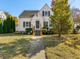 195 Dixon St, Bridgeport, CT 06604