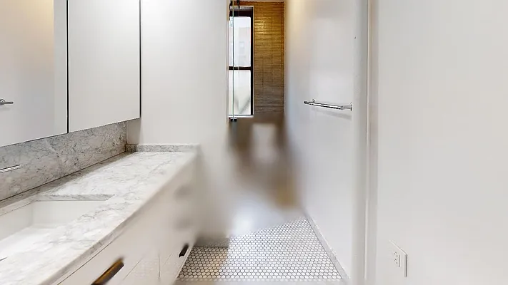 Rented by Bond New York | media 24