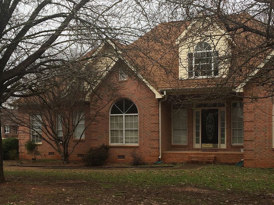 1st image of 114 Ashley Dr
