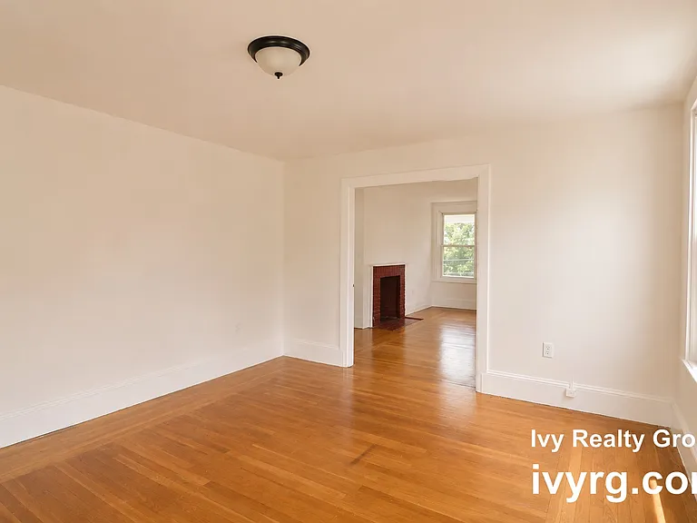 23 Mount Vernon St #2 — Photo 10