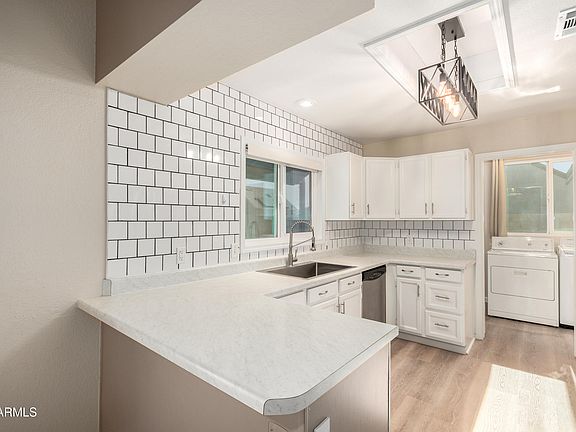 4th image of 18807 N 46TH Drive