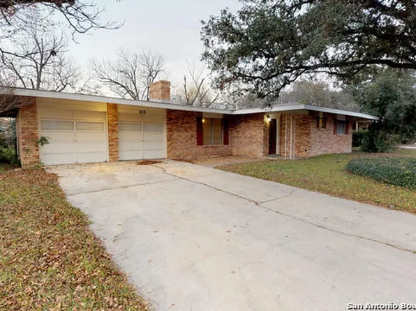 209 Zephyr Dr, Windcrest, TX 78239