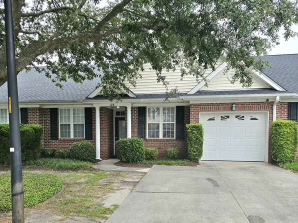 5006 Carleton Dr, Wilmington, NC