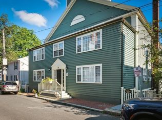 26 Summer St APT 8, Marblehead, MA 01945