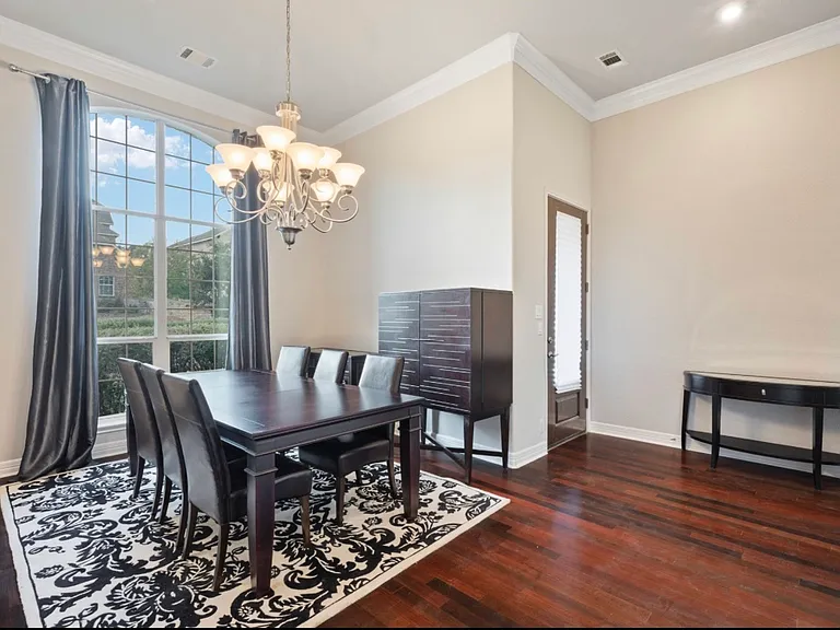 25618 Coronado Blf — Photo 2