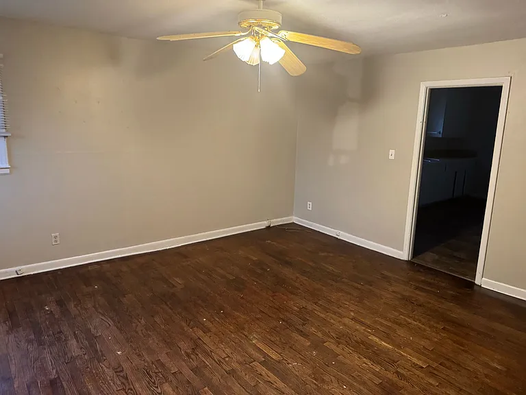 400 Lake Dr #400 — Photo 6