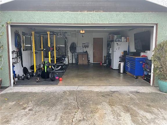 3rd image of 11866 169th St