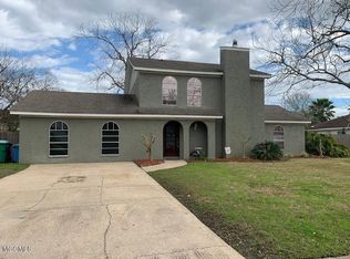 1804 Geerkin St, Pascagoula, MS 39581