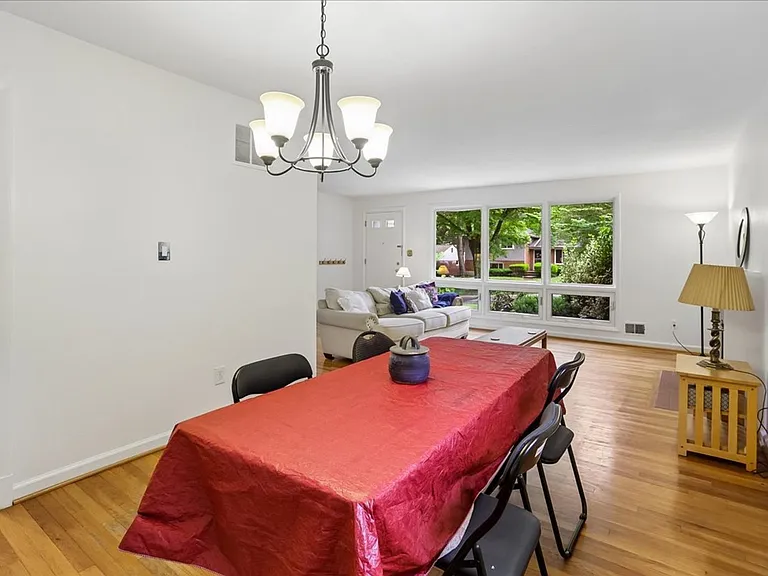 1703 Tilton Dr — Photo 8