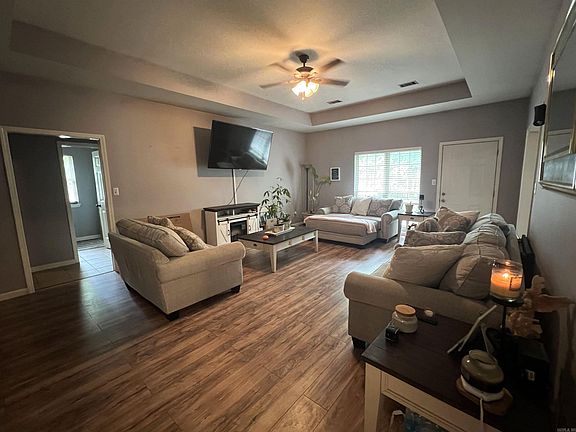 2nd image of 368 Meadow Creek Dr