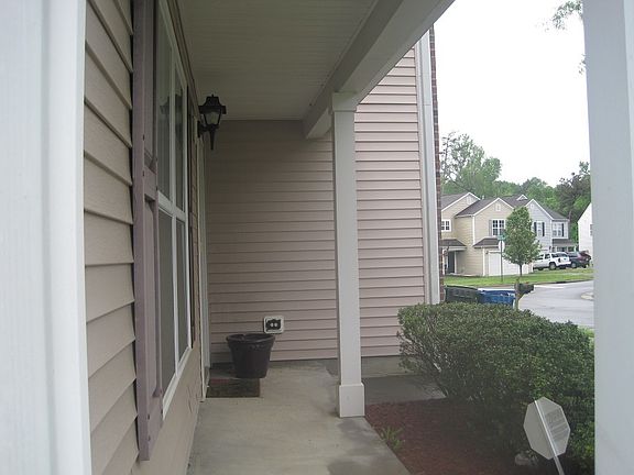 2nd image of 321 Ganyard Farm Way