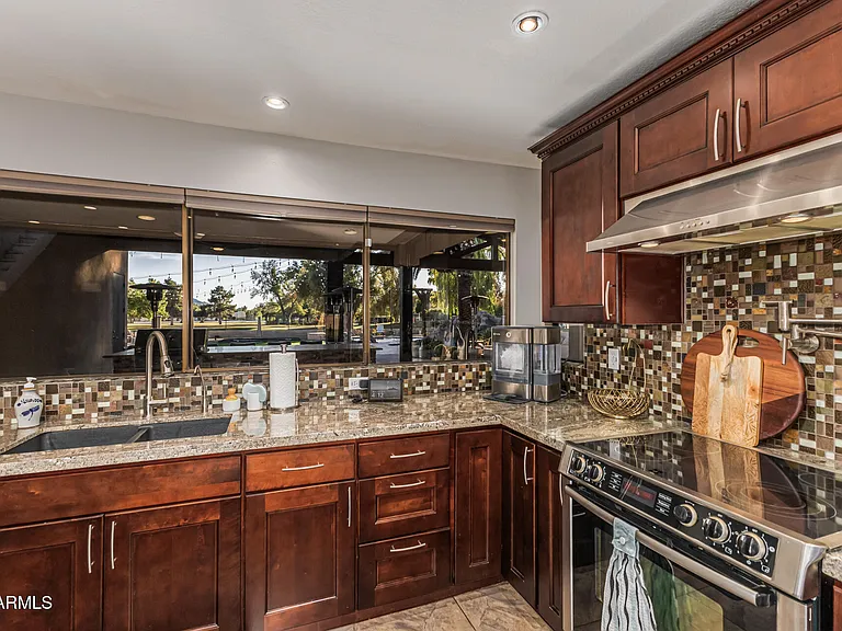 5821 E Cactus Rd — Photo 27