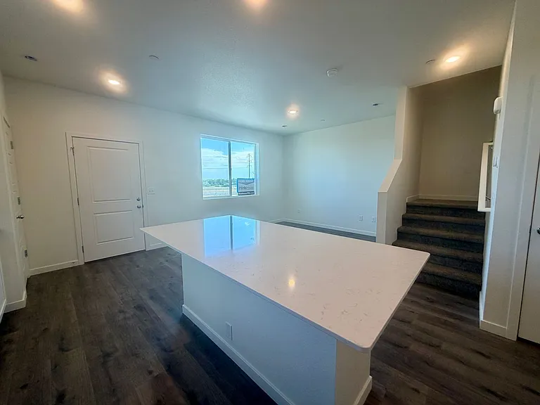 3852 Pinnacles Ct — Photo 6