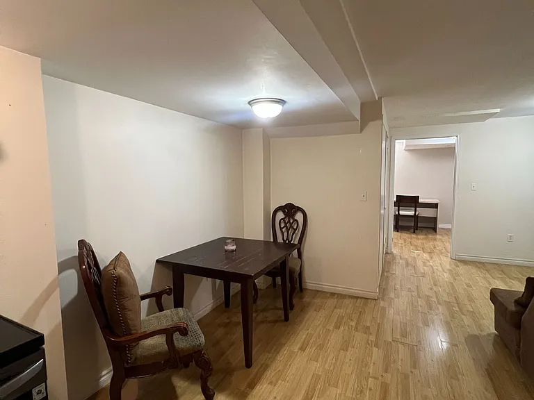 794 Khan Cres #BASEMENT — Photo 5