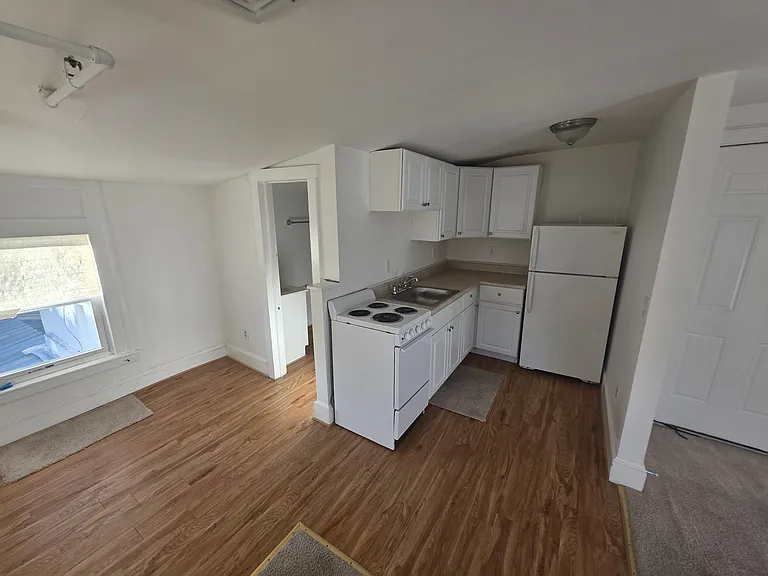 138 Washington St #10 — Photo 2