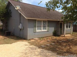 709 Fig St, Jourdanton, TX 78026